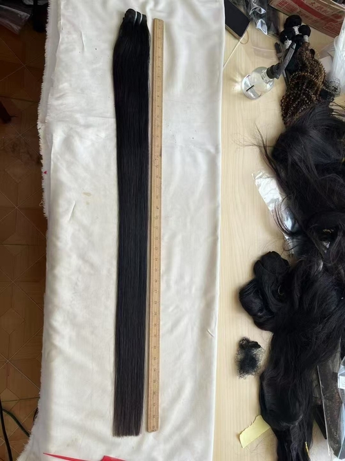 Aktueller Firmenfall über 38 Zoll 40 Zoll Natur schwarz gerade Jungfrau menschliches Haar Bündel